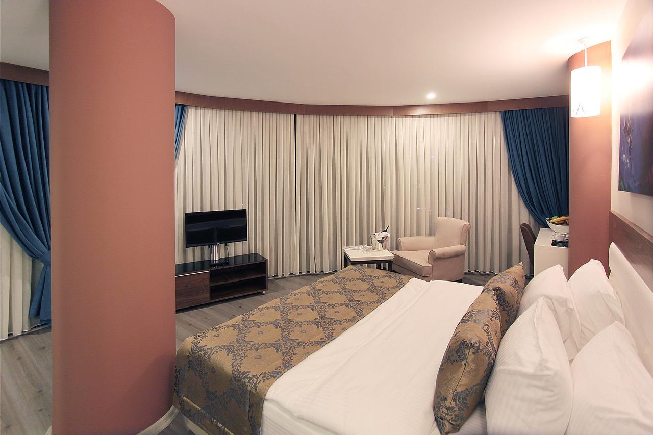 Forum Suite Otel Mersin  Exterior foto