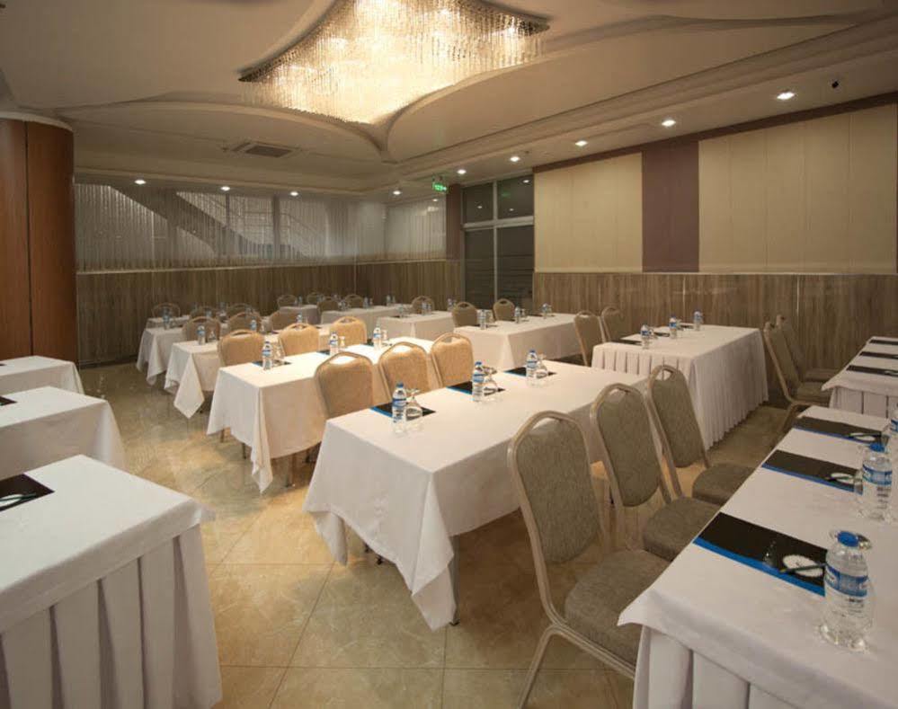 Forum Suite Otel Mersin  Exterior foto